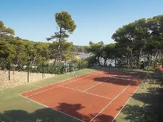 Hotel Le Provencal Renove En 2025 - Bord De Mer Йер 3*,