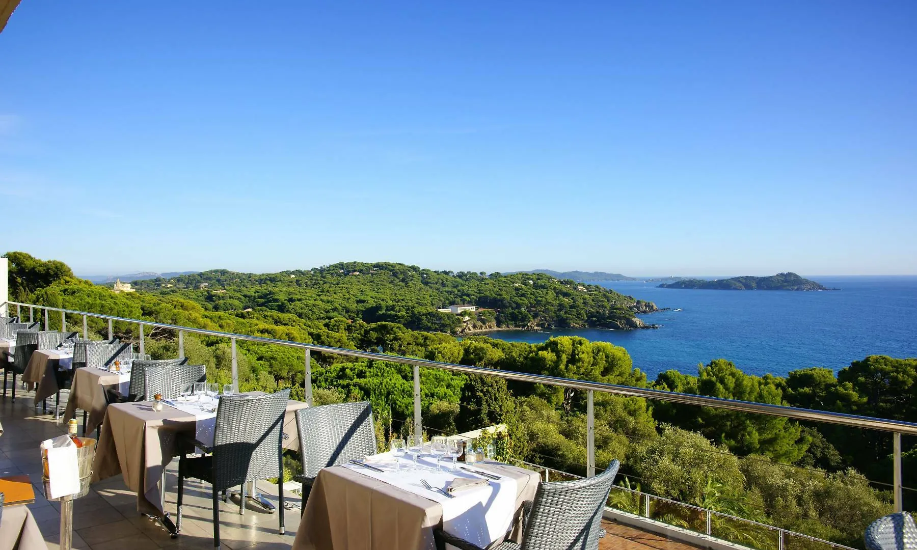 Hotel Provencal Hyeres 3*,