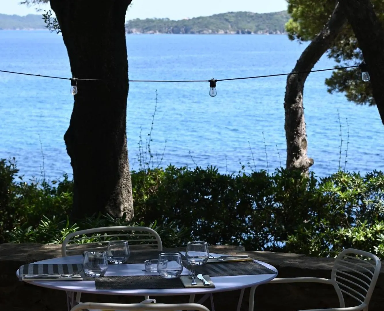 Hotel Le Provencal Renove En 2025 - Bord De Mer Hyères