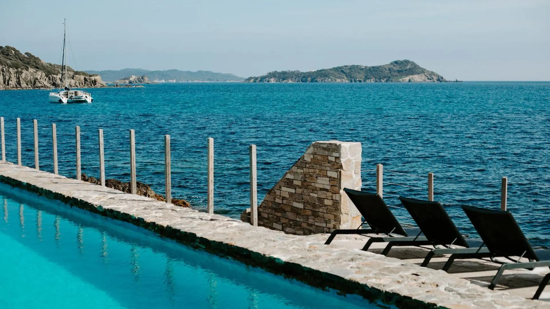 Hotel Le Provencal Renove En 2025 - Bord De Mer Hyères